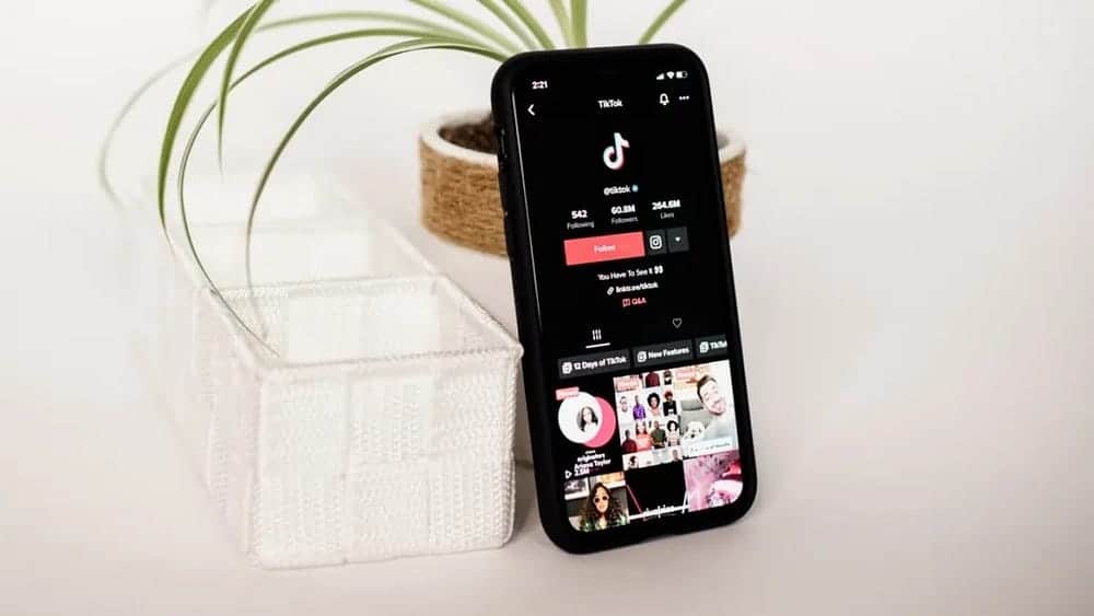 صورة لـ لماذا قرار TikTok بتحديد وقت شاشة المراهقين مُناسب | 1MRk_d4kkOALPvy9Mq8aJ3g-DzTechs