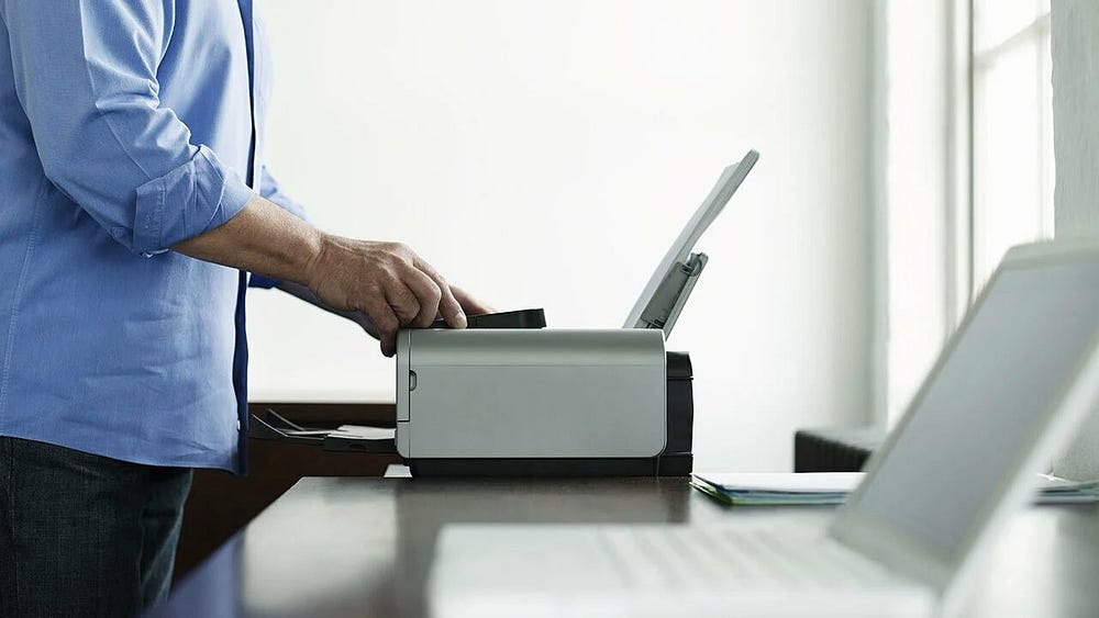 صورة لـ لماذا طابعتك من HP غير مُتصلة؟ إصلاحات لمشكلات الاتصال أثناء الطباعة | 1PrS0EcdUzzoVBTXe-mb6ng-DzTechs